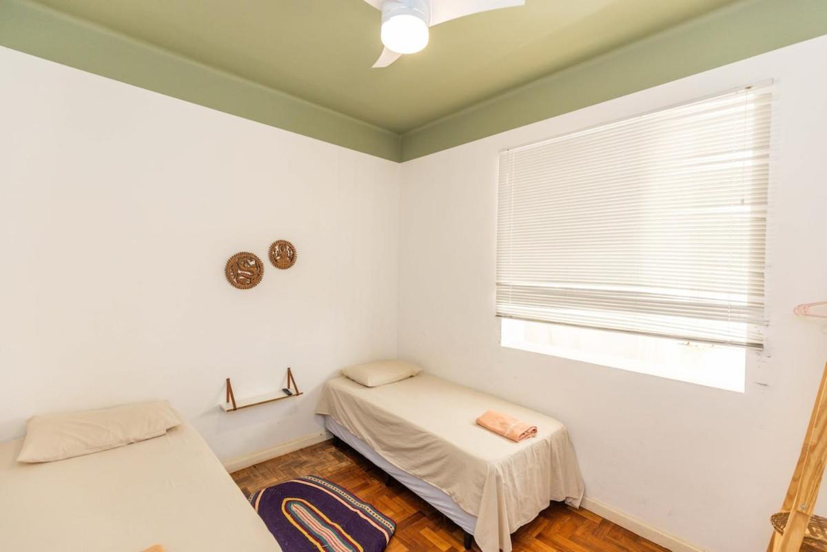 Nsc - Copa Praia: 2 Qtos P/ 6 Pessoas Apartamento